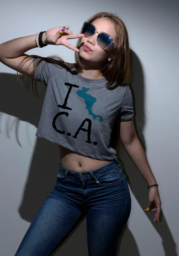 I Love CENTROAMÉRICA Women’s crop top